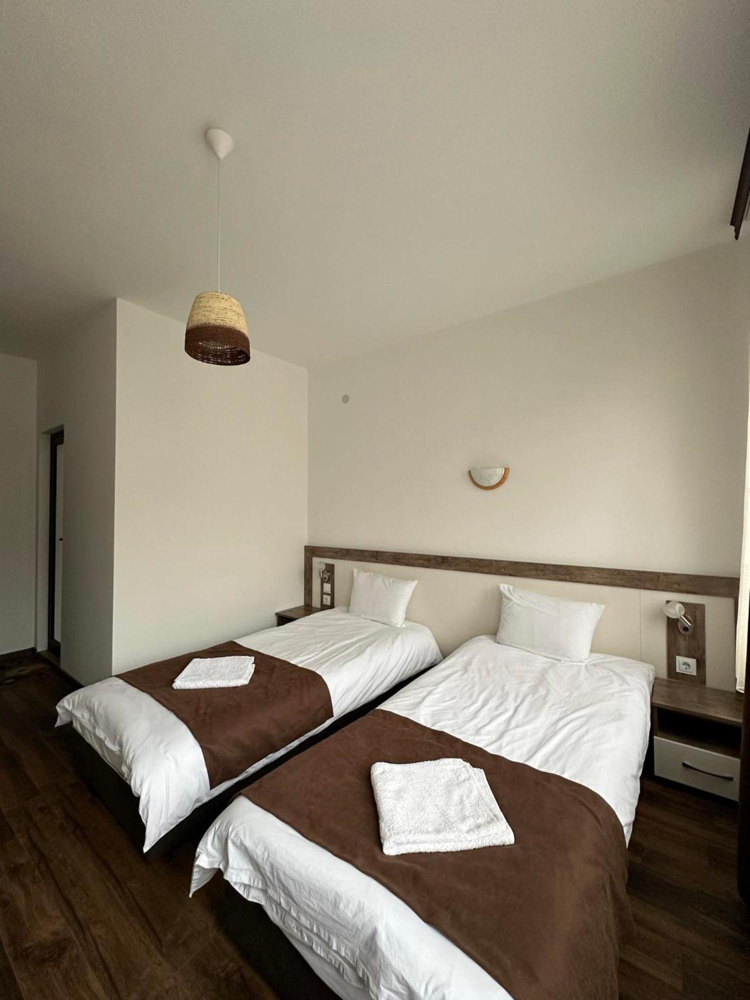 Бялата Къща Hotel Chakalarovo Exterior photo