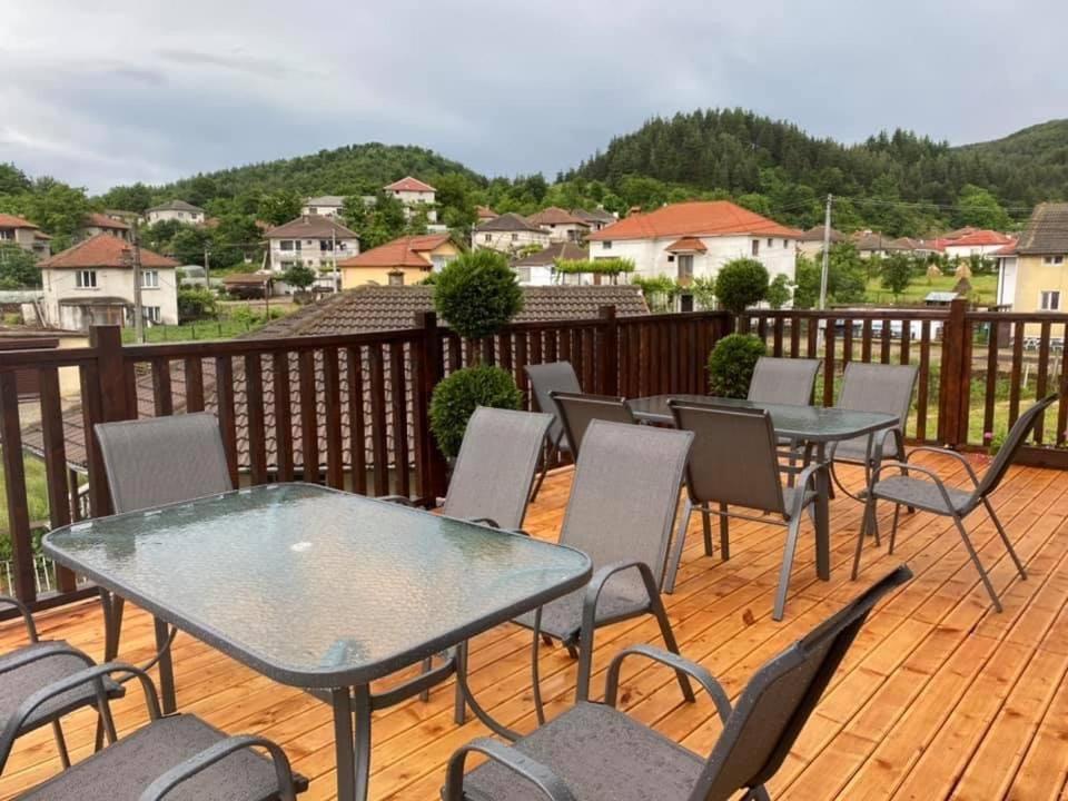 Бялата Къща Hotel Chakalarovo Exterior photo